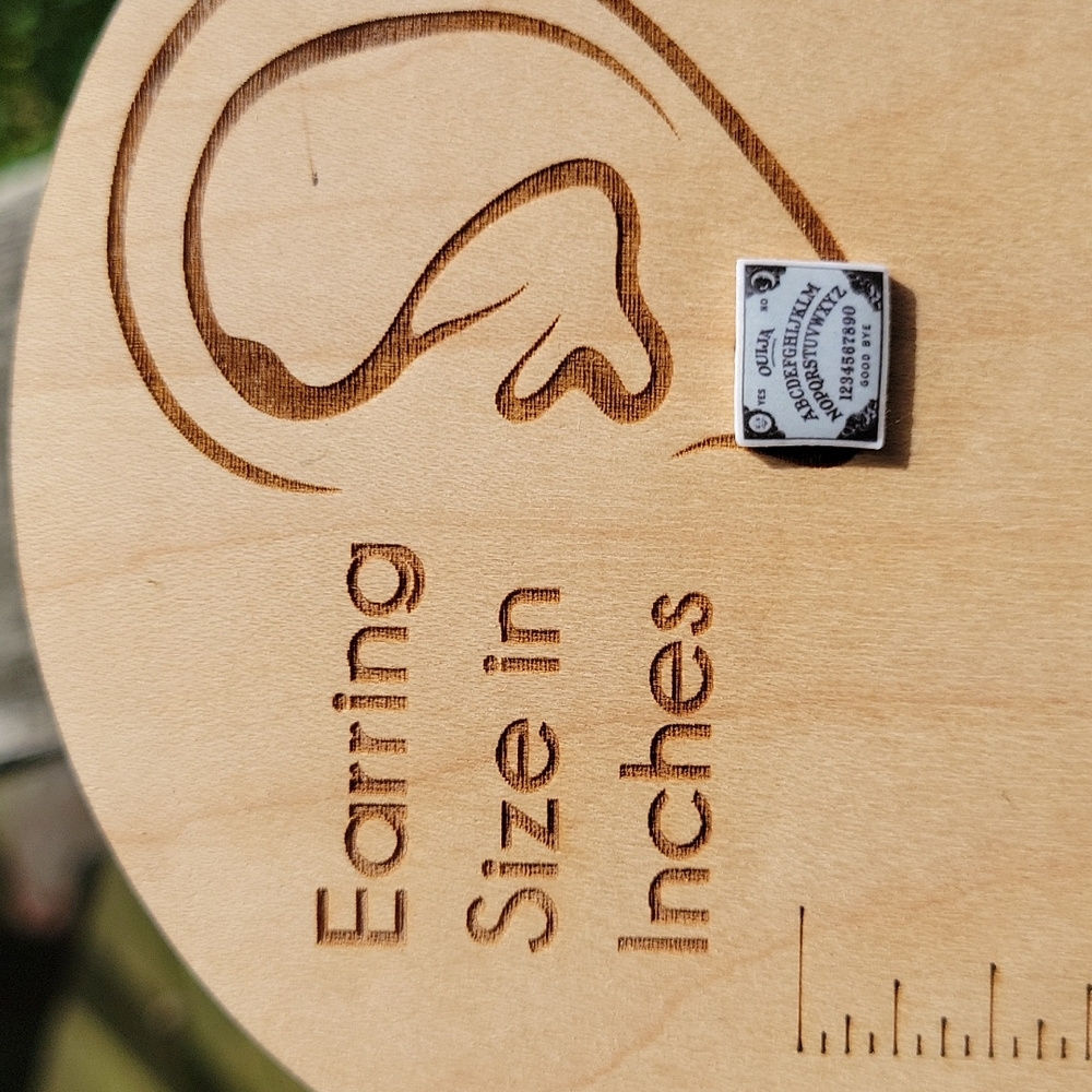🔥LAST PAIR🔥 Ouija Board Stud Earrings, unisex - Picture 2 of 4